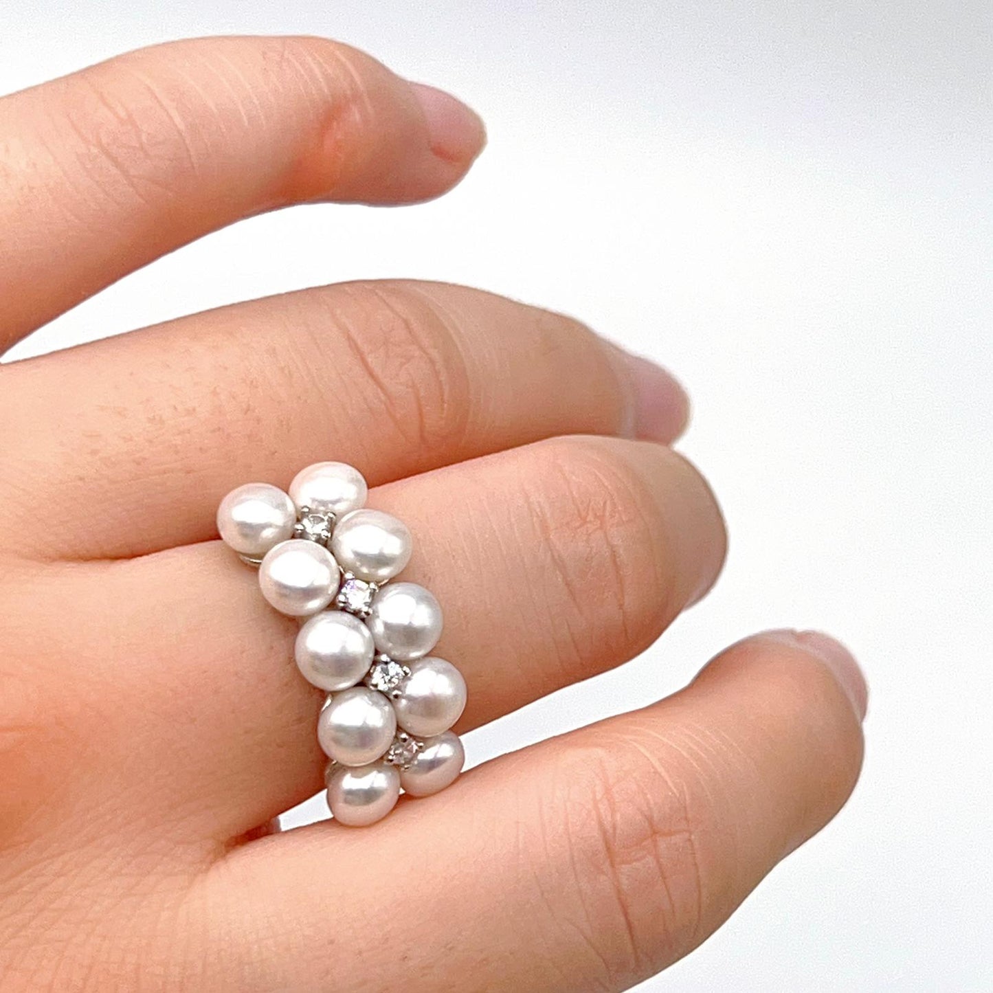 Antique Impression. Multi-pearl Ring & Earrings set in Silver 925. Star Cluster