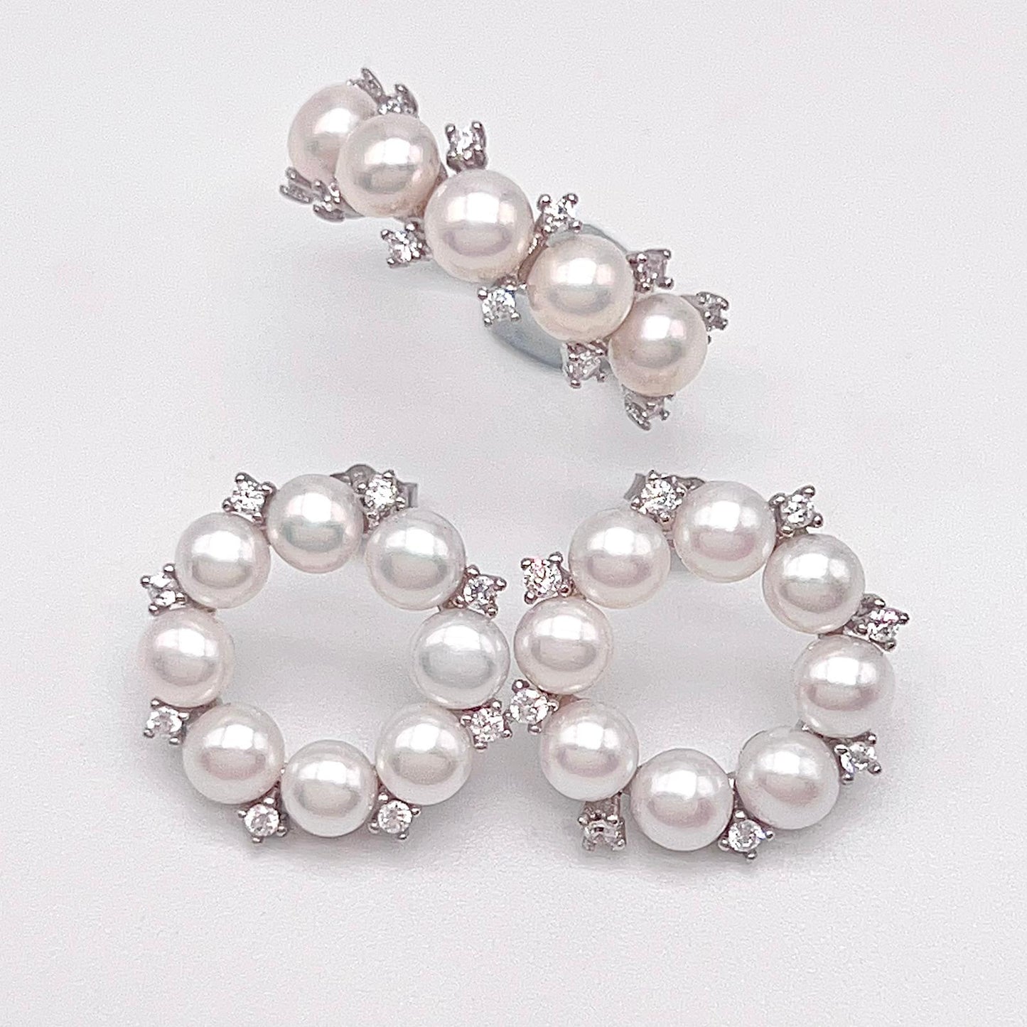 Antique Impression. Multi-pearl Ring and Earrings Set in Silver 925. Wreath
