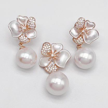 Contemporary Cocktail. Top Quality Pearl Earring and Necklace Set in Silver 925.  White Azalea