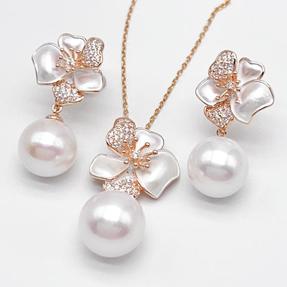 Contemporary Cocktail. Top Quality Pearl Earring and Necklace Set in Silver 925.  White Azalea