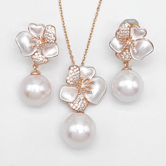 Contemporary Cocktail. Top Quality Pearl Earring and Necklace Set in Silver 925.  White Azalea
