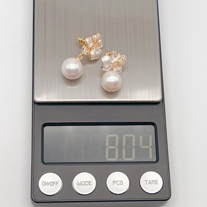 Contemporary Cocktail. Top Quality Pearl Earring and Necklace Set in Silver 925.  White Azalea