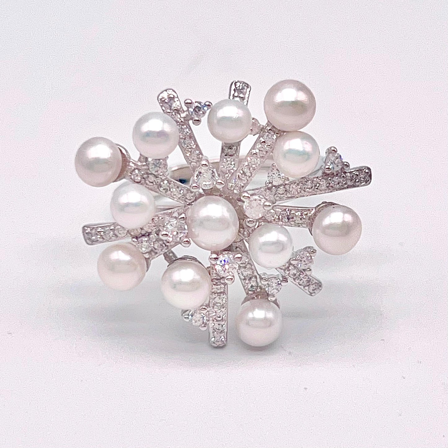 Retro Wind. Freshwater Pearl ring in silver 925. Fireworks