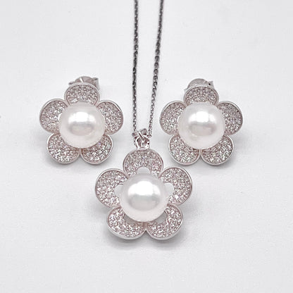 Modern Collection. Earring and Necklace of Pearl set in Silver 925. Azalea Set | White