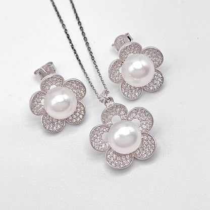 Modern Collection. Earring and Necklace of Pearl set in Silver 925. Azalea Set | White