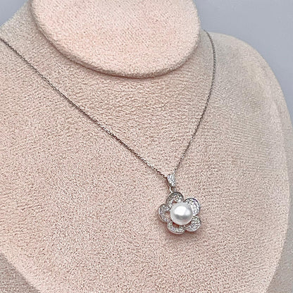Modern Collection. Earring and Necklace of Pearl set in Silver 925. Azalea Set | White