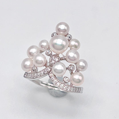 Retro Wind. Freshwater Pearl Earring and ring Set in silver 925. 5 pearl swing & crown ring