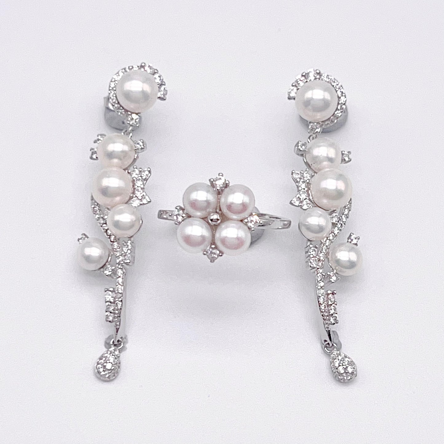 Retro Wind. Freshwater Pearl Earring and Ring Set in silver 925. Pearl bean