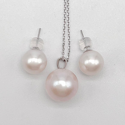 Classic. Top Quality Edison Pearl Earring and Pendant Set in PT900. White