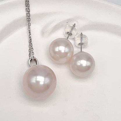 Classic. Top Quality Edison Pearl Earring and Pendant Set in PT900. White