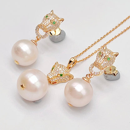 Retro Wind. Pearl Earring and Necklace in Silver 925. Leopard