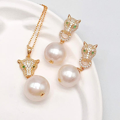 Retro Wind. Pearl Earring and Necklace in Silver 925. Leopard
