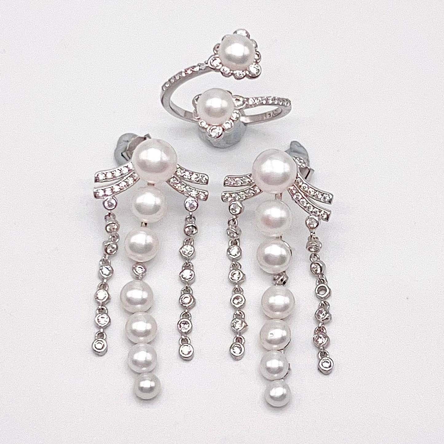 Retro Wind. Pearl Earring and Ring in Silver 925. 3 Fringe