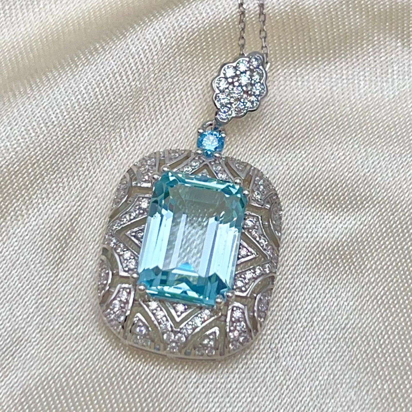 Topaz Rectangle Filigree Pendant Necklace Silver 925