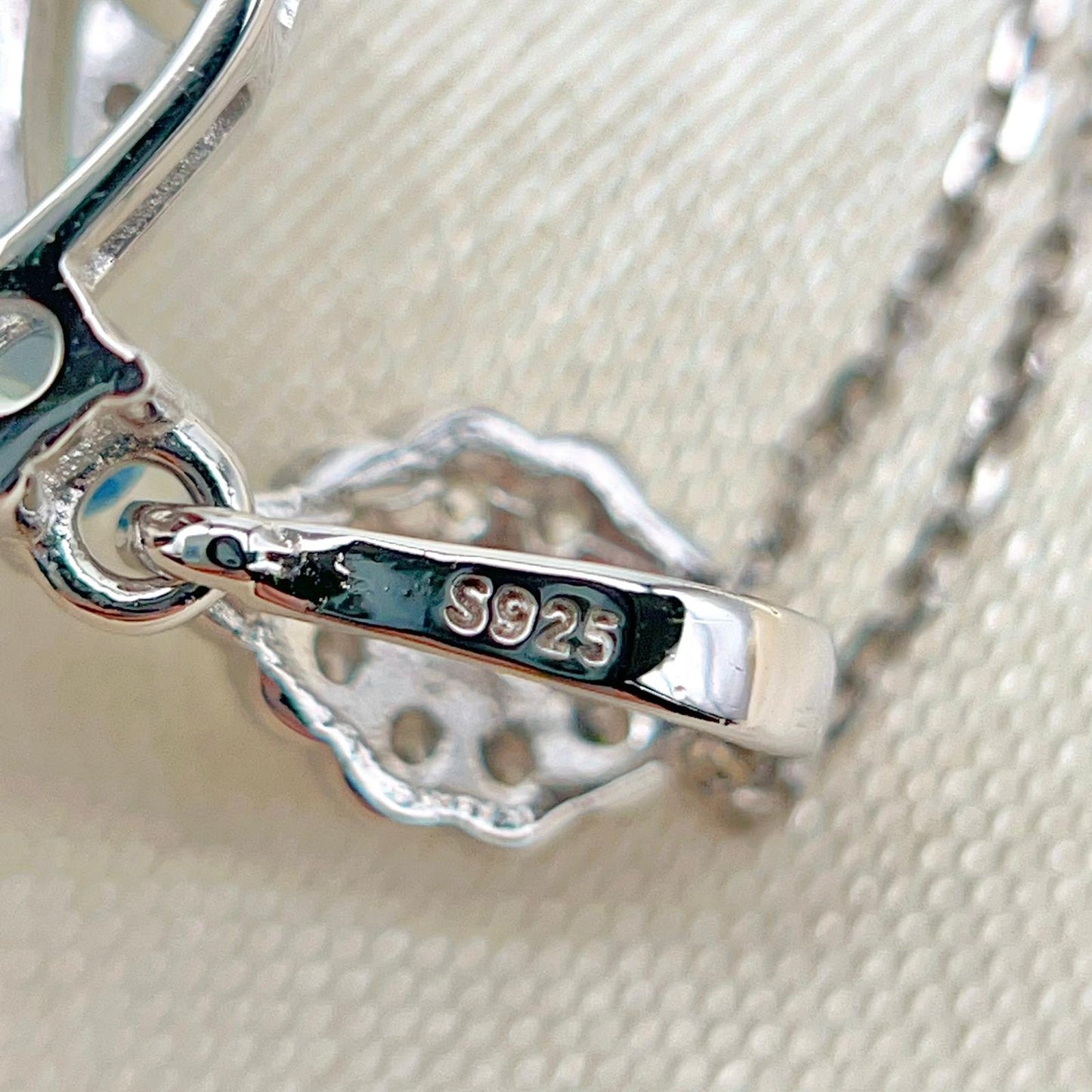 Topaz Rectangle Filigree Pendant Necklace Silver 925