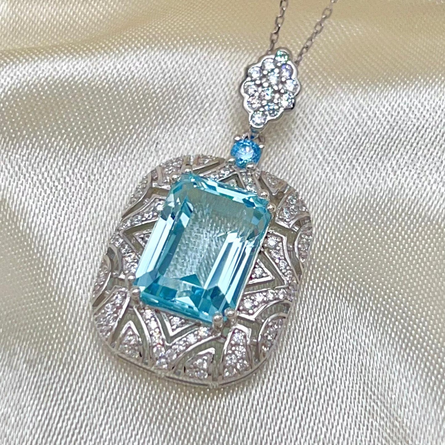 Topaz Rectangle Filigree Pendant Necklace Silver 925