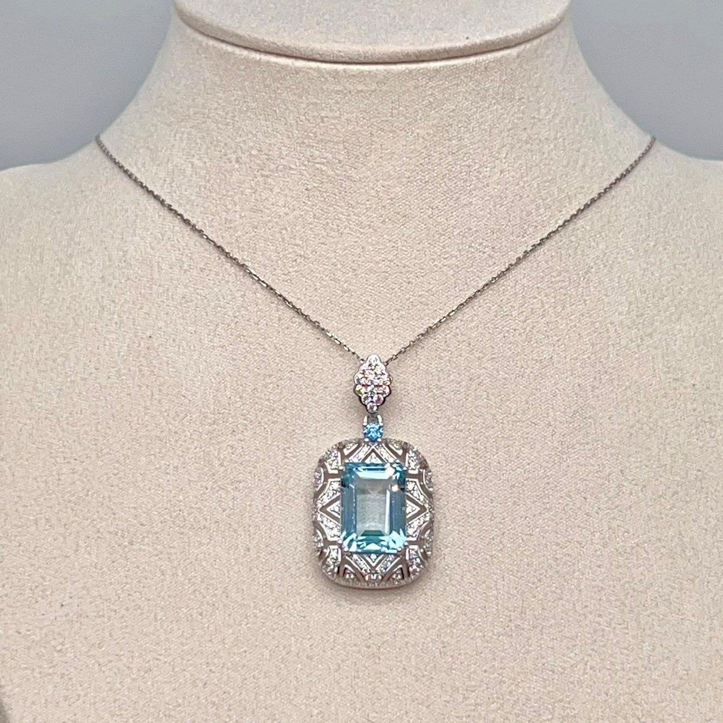 Topaz Rectangle Filigree Pendant Necklace Silver 925