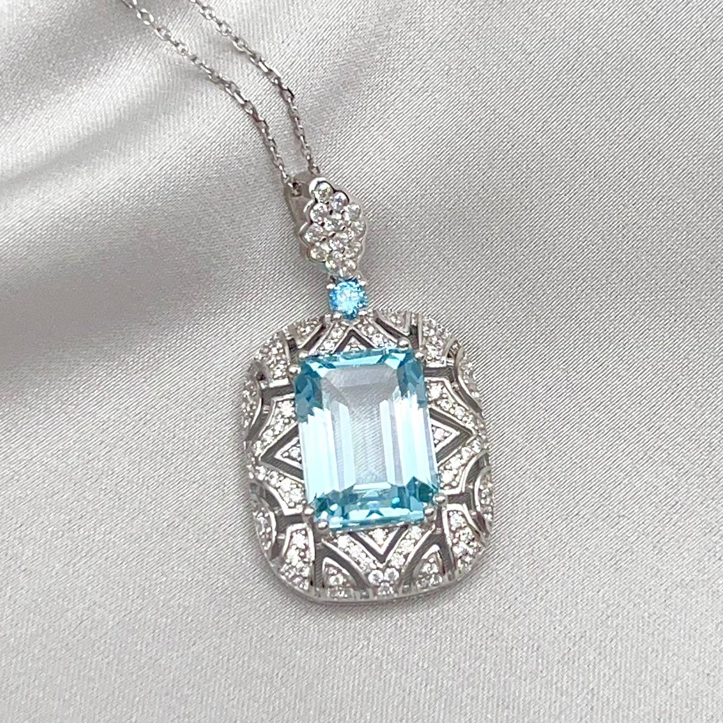 Topaz Rectangle Filigree Pendant Necklace Silver 925