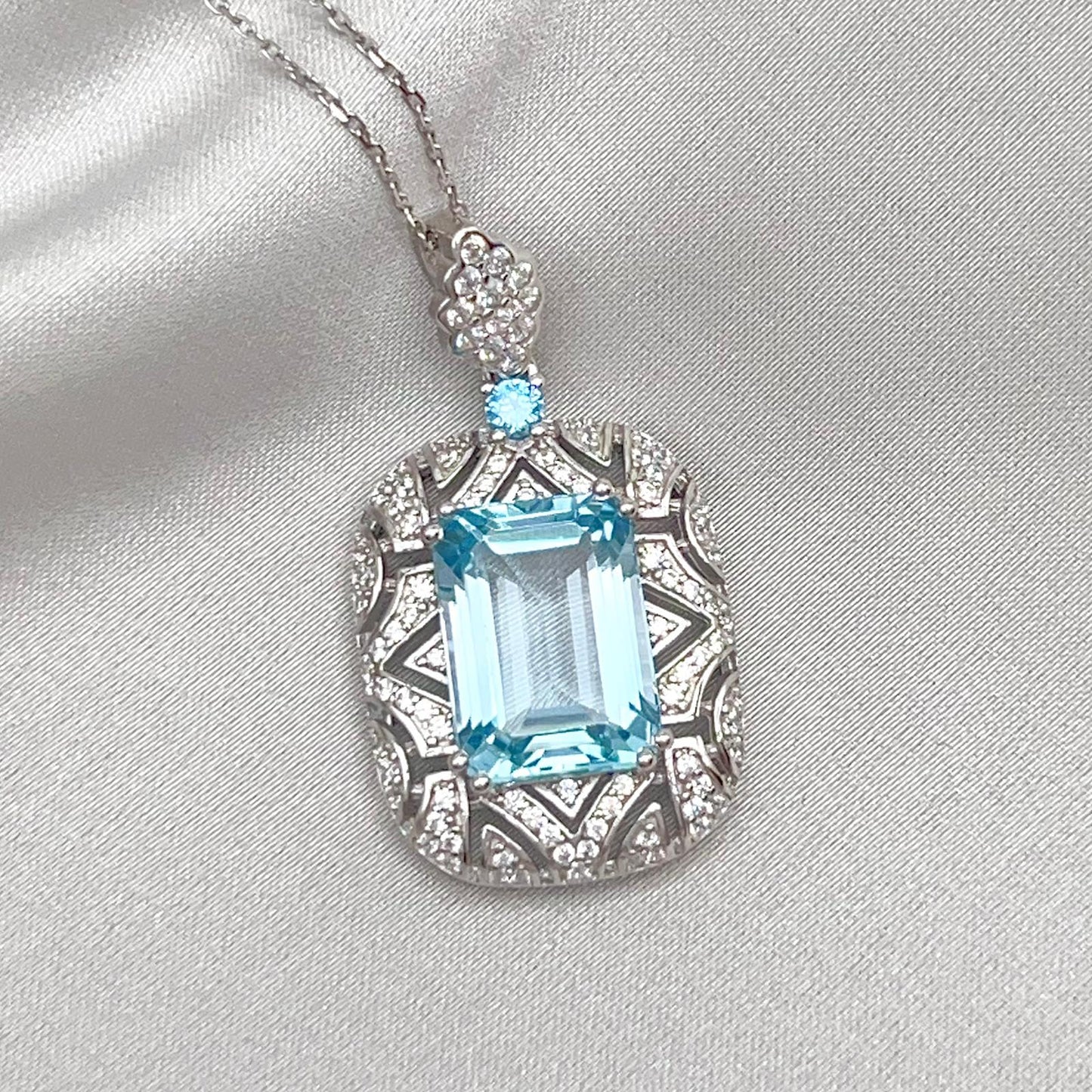 Topaz Rectangle Filigree Pendant Necklace Silver 925