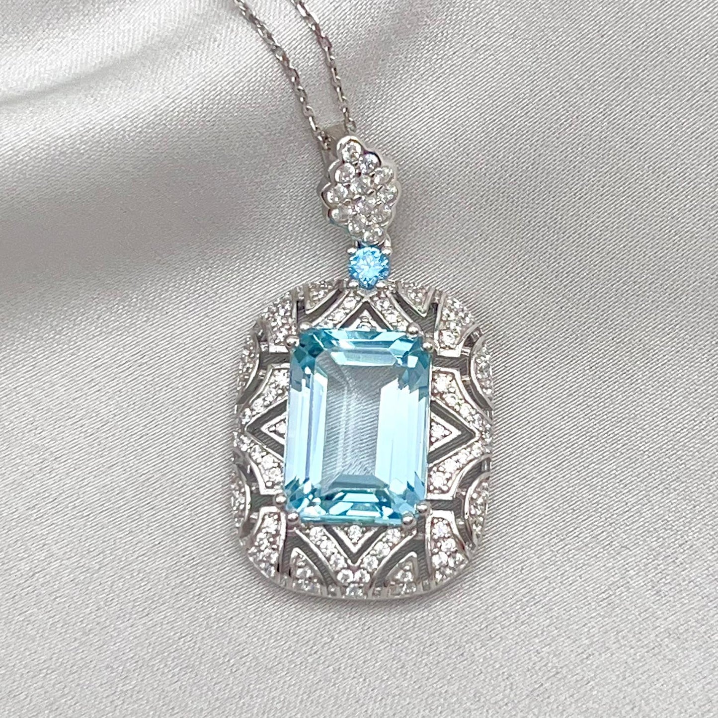 Topaz Rectangle Filigree Pendant Necklace Silver 925