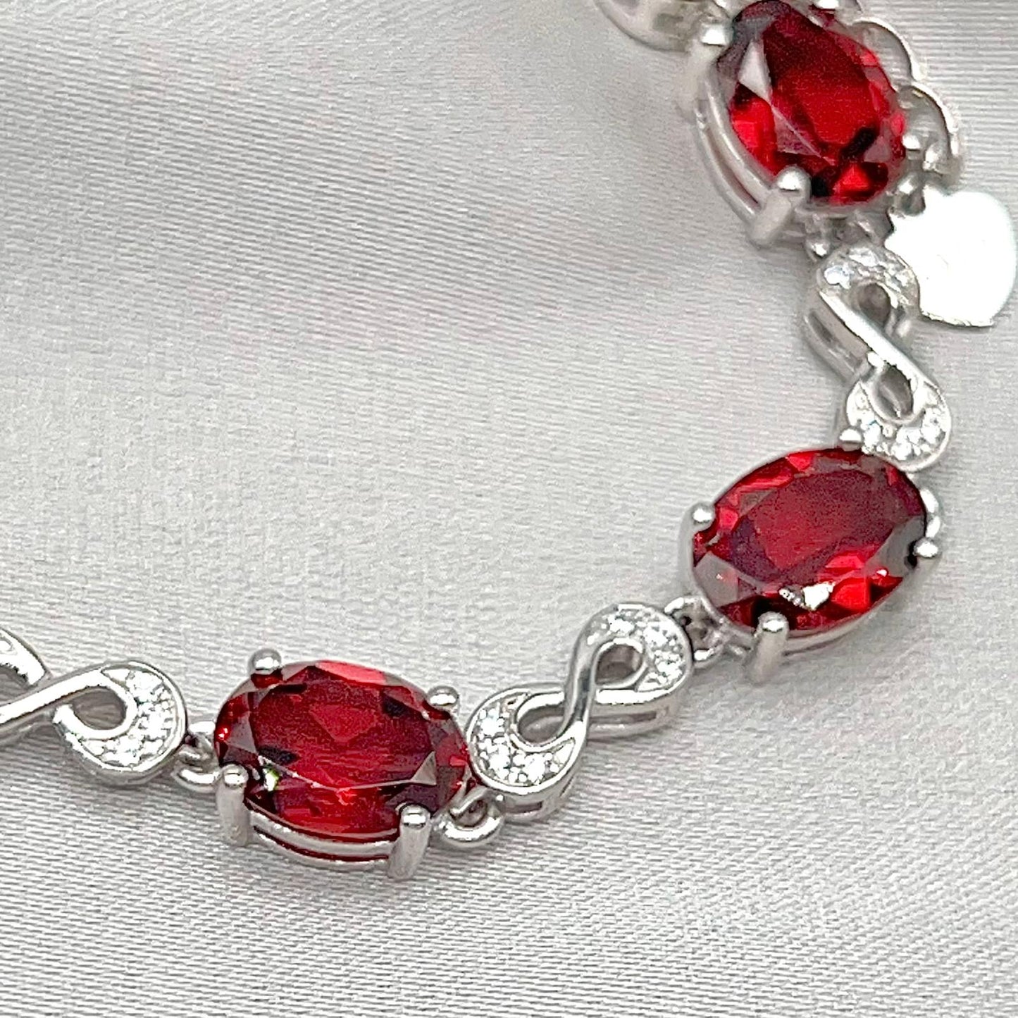 Oval Garnet Infinity Link Bracelet Silver 925