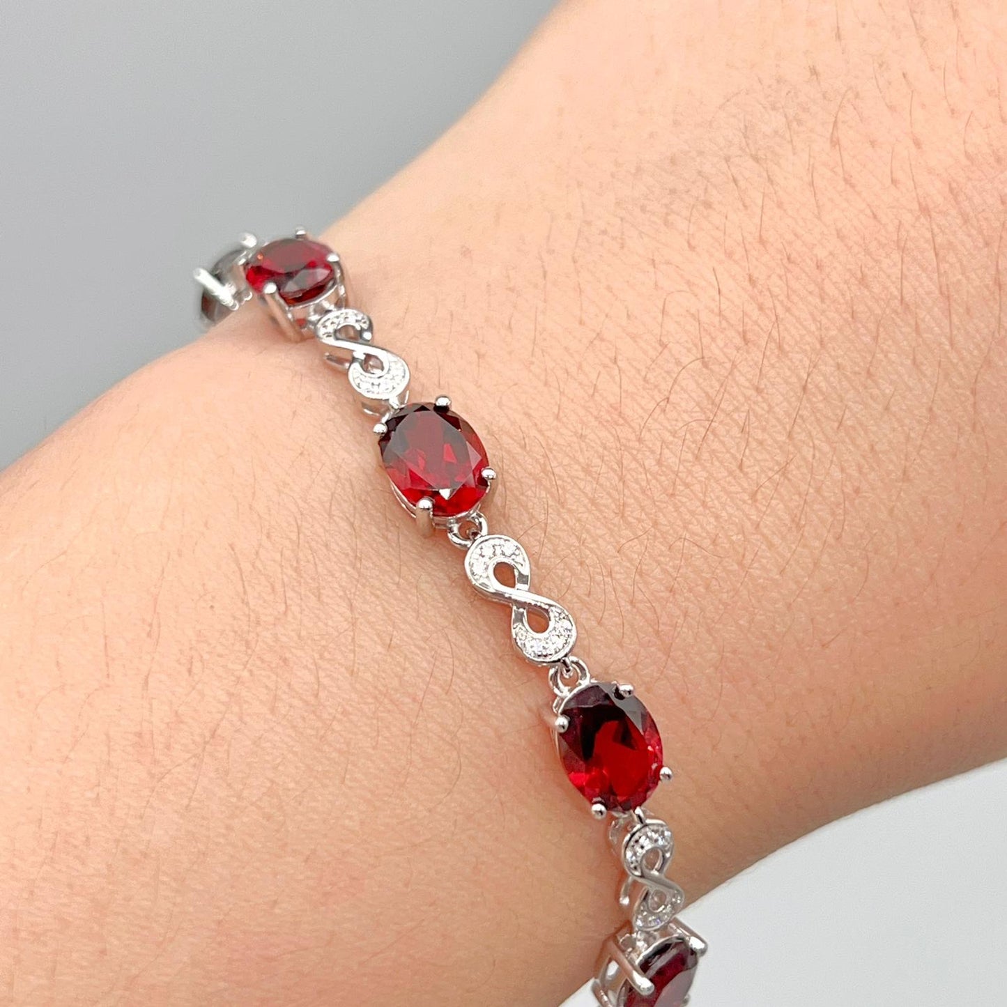 Oval Garnet Infinity Link Bracelet Silver 925