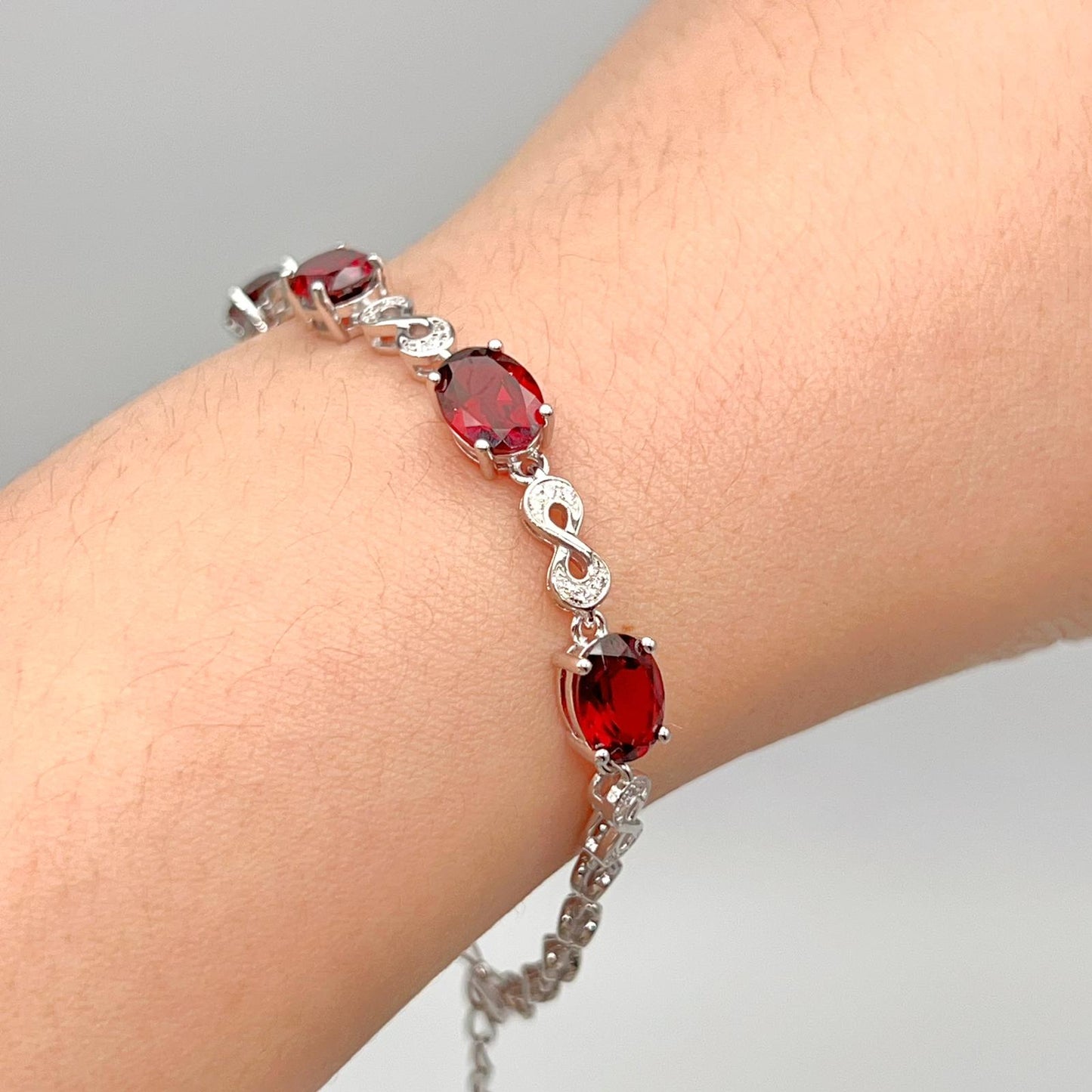 Oval Garnet Infinity Link Bracelet Silver 925