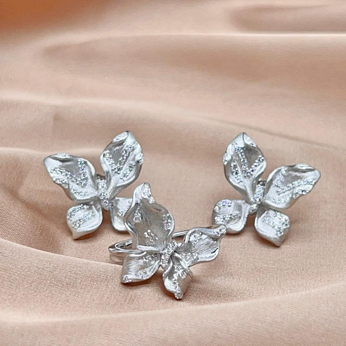 Sparkling Pavé Butterfly Stud and Ring Set in Silver 925