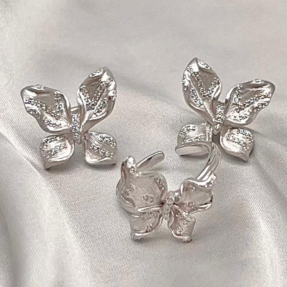 Sparkling Pavé Butterfly Stud and Ring Set in Silver 925
