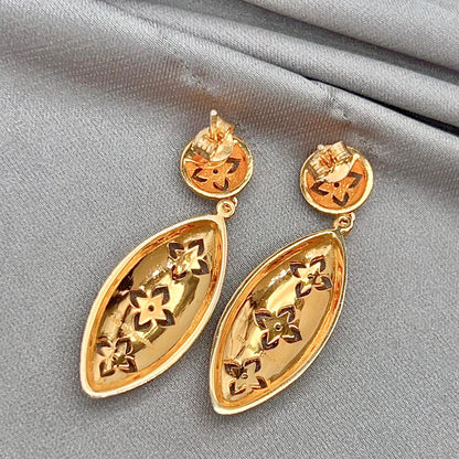 Matte Gold Quatrefoil Drops 925