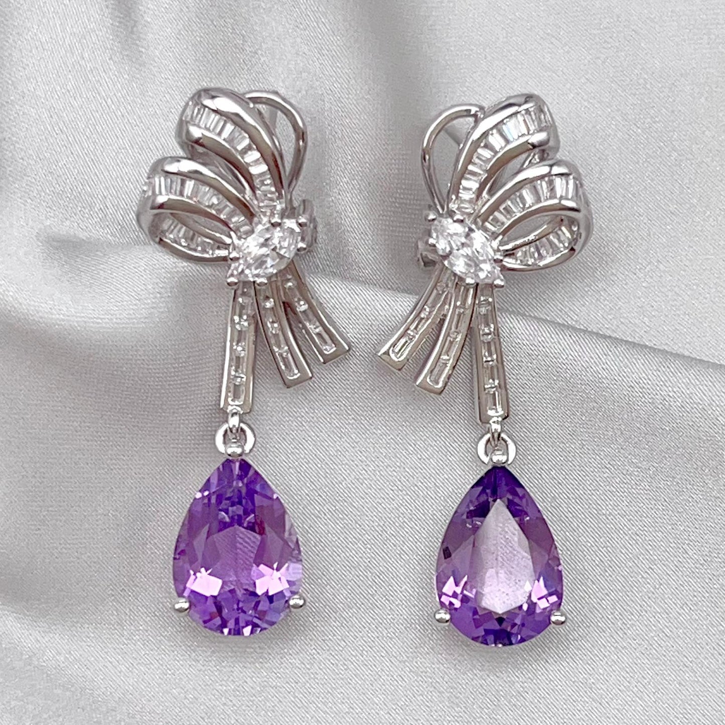 Contemporary Cocktail. Earring of Amethyst in Silver 925