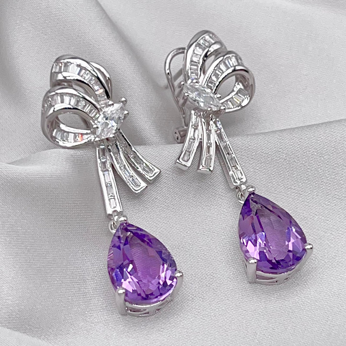 Contemporary Cocktail. Earring of Amethyst in Silver 925
