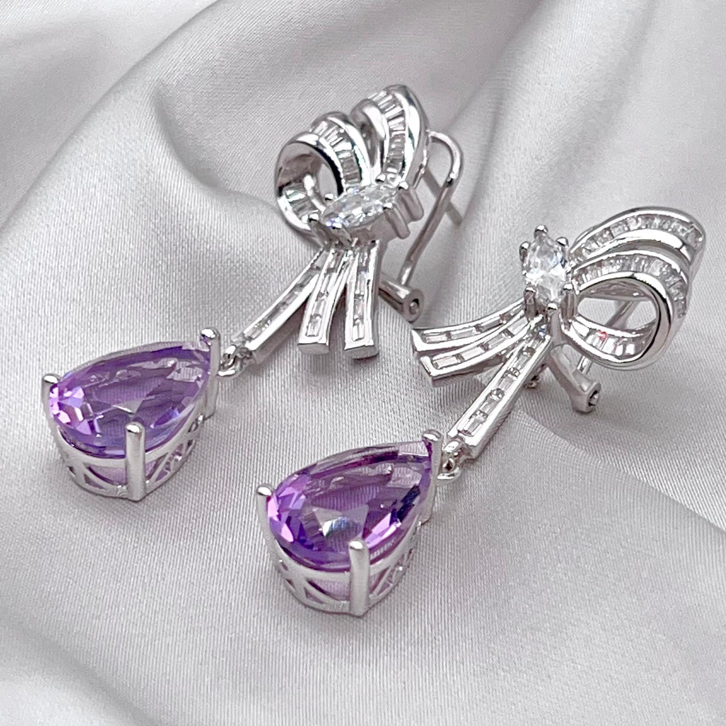 Contemporary Cocktail. Earring of Amethyst in Silver 925
