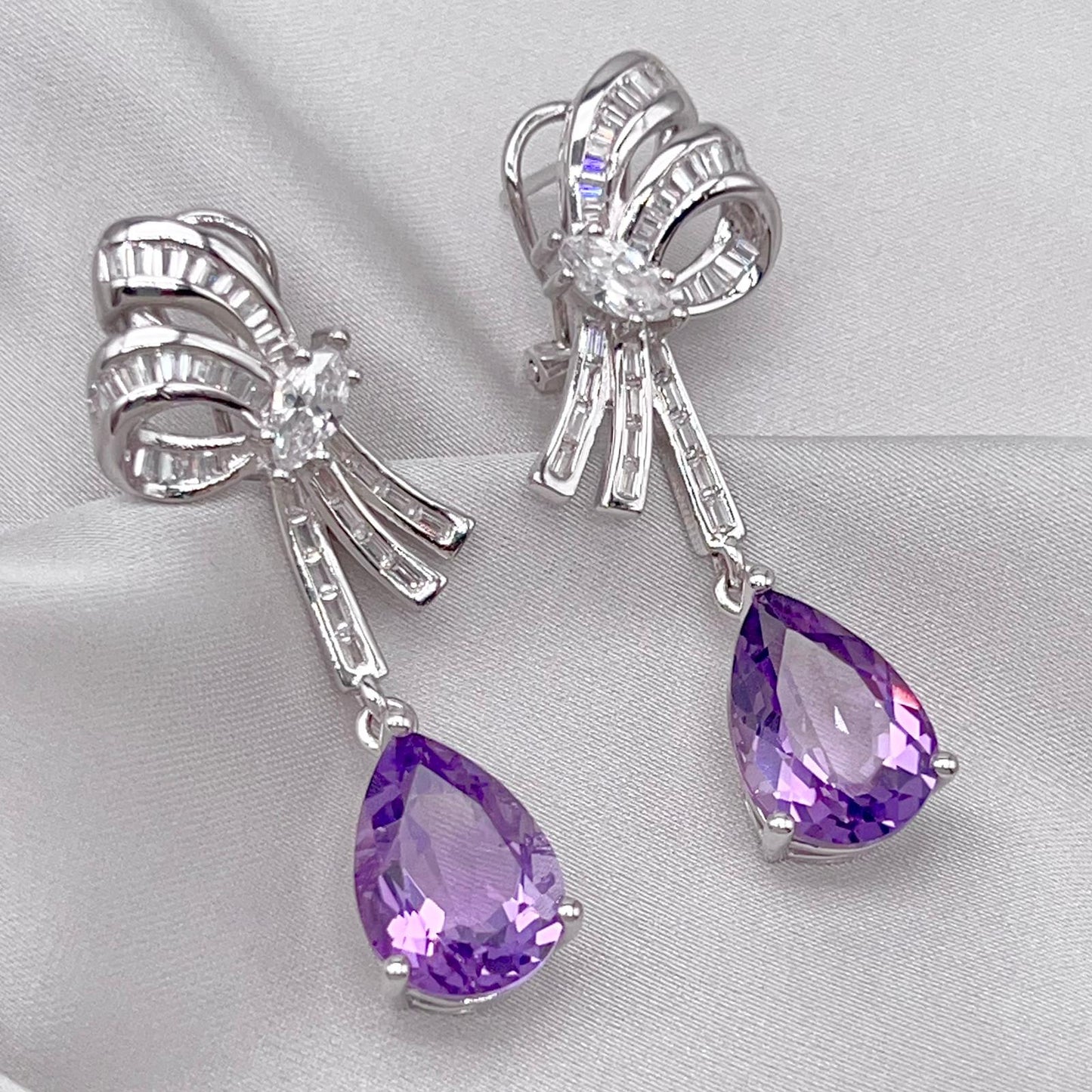 Contemporary Cocktail. Earring of Amethyst in Silver 925