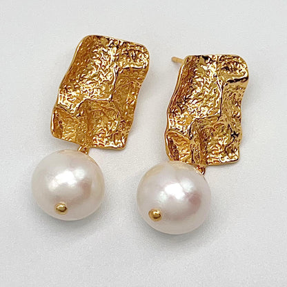 Retro Wind. Edison Pearl Earring in Silver 925. White . Rectangle Dangle