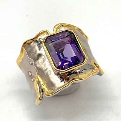 Retro Wind. Amethyst Ring in Silver 925. Golden Lining