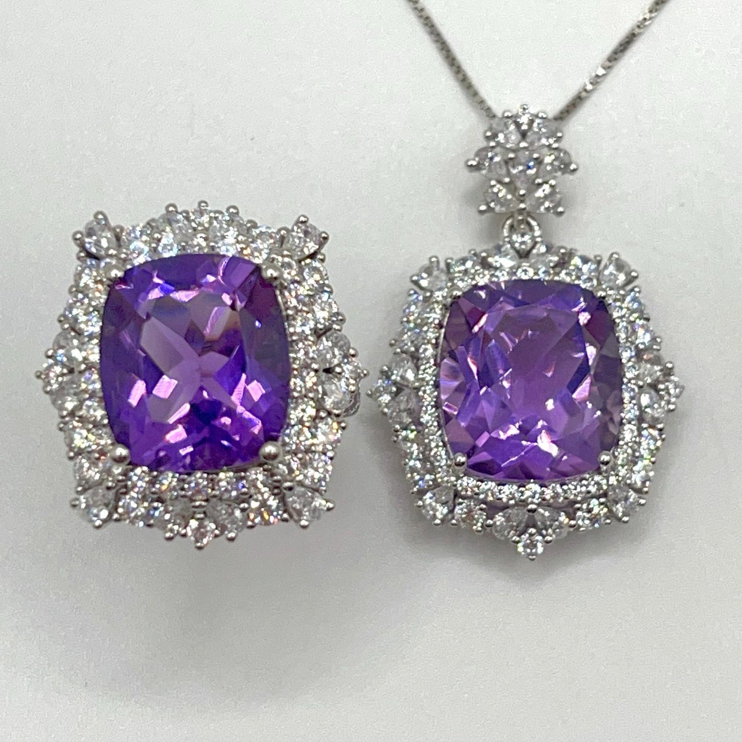 Pendant and ring in silver with amethyst
