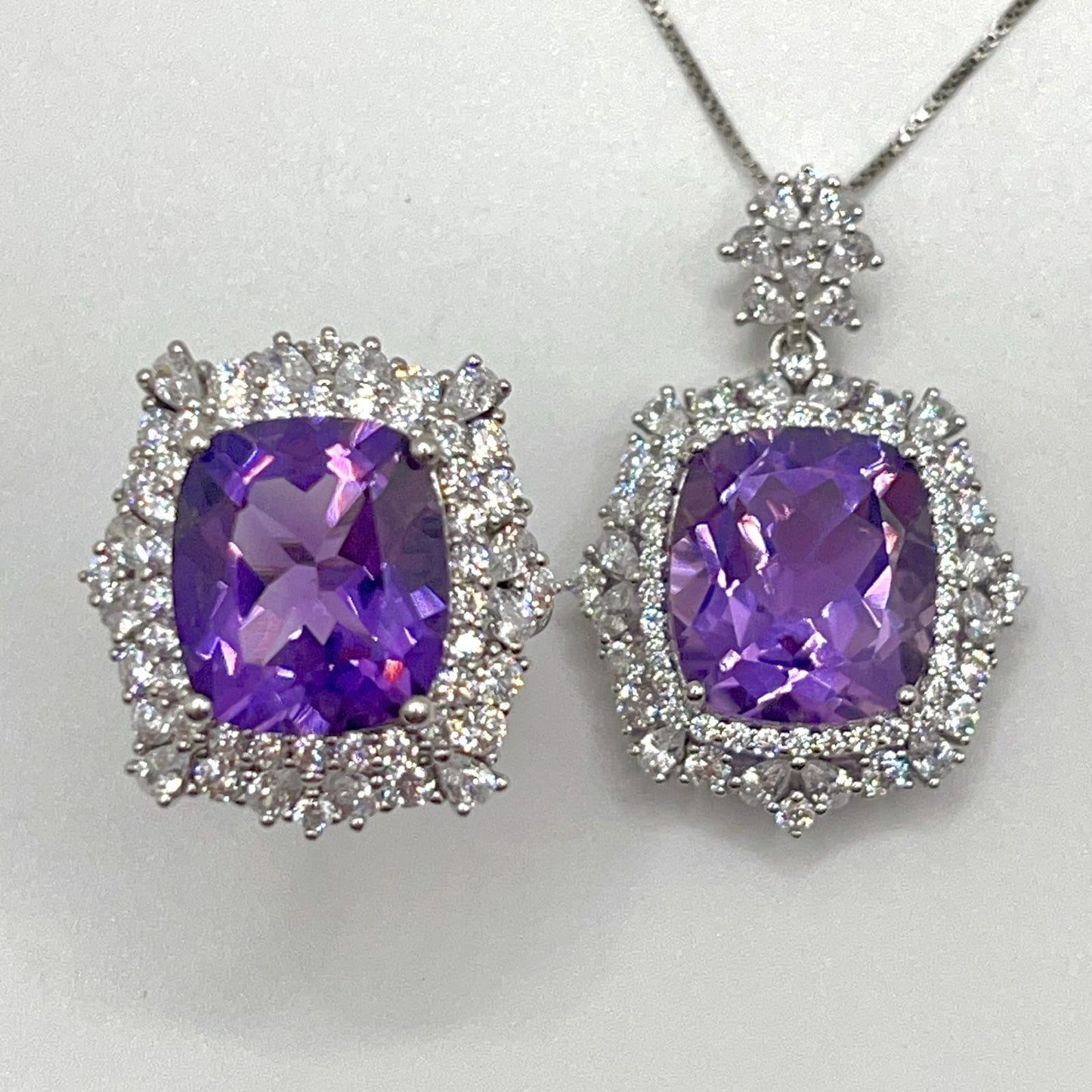 Pendant and ring in silver with amethyst